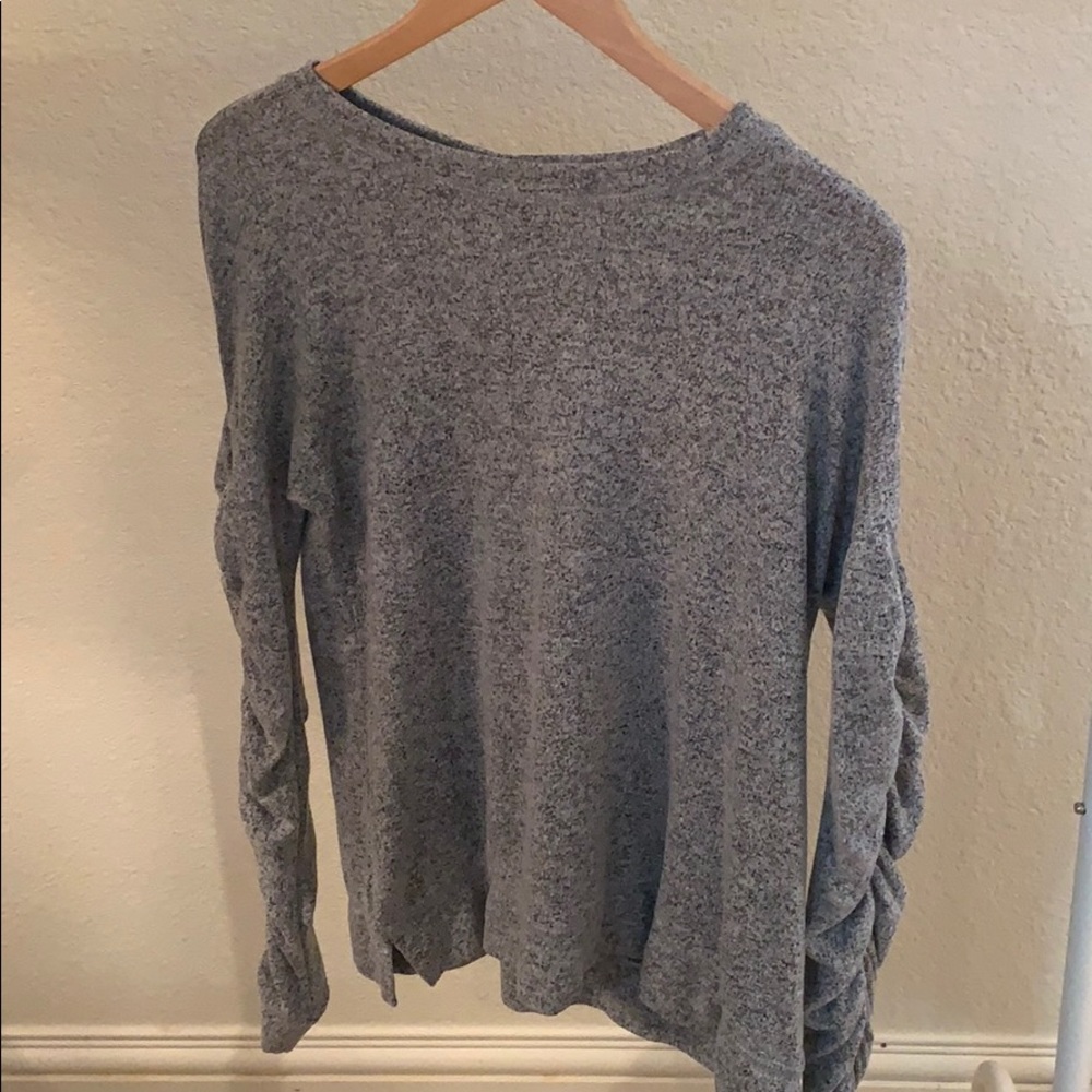Nordstrom heathered grey long sleeve shirt